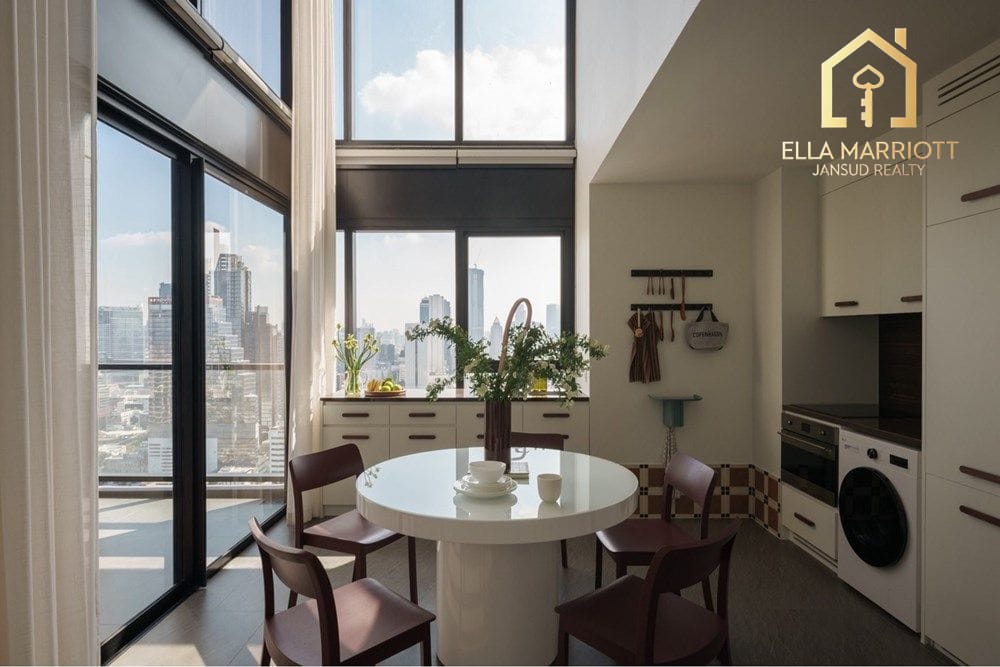 2-Schlafzimmer-Eigentumswohnung im The Lofts Silom – 8 Gehminuten zur BTS Surasak. 8