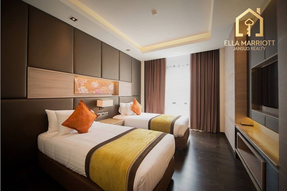 Rent 90K | Serviced 2 plus 1BR | Near BTS Ekkamai | Private Res. 3