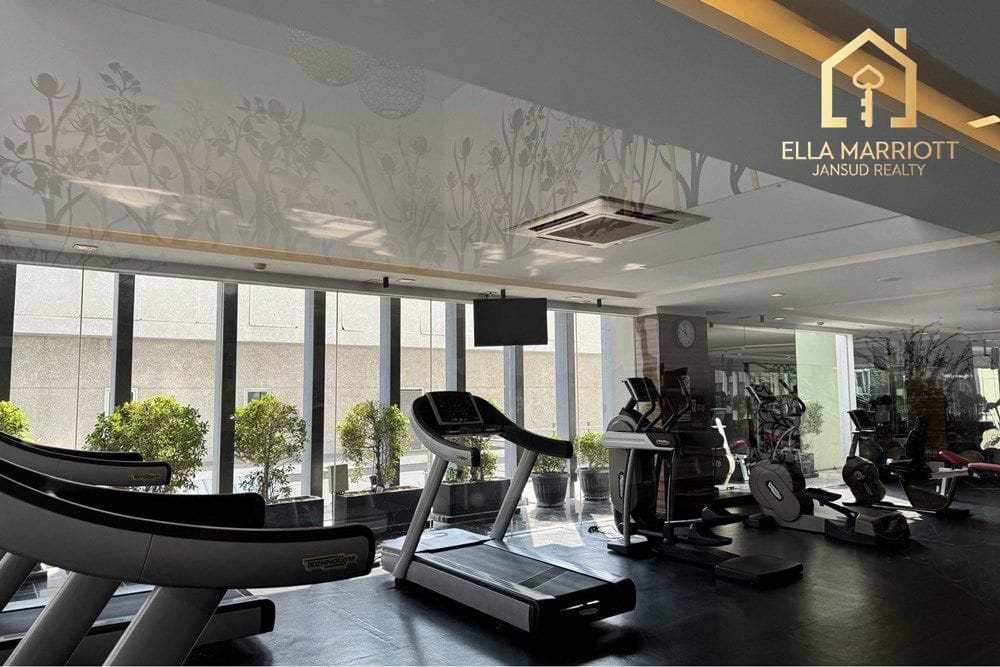 Rent 90K | Serviced 2 plus 1BR | Near BTS Ekkamai | Private Res. 6