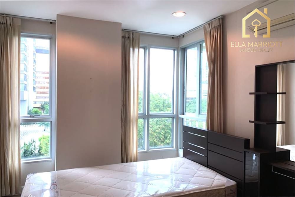 Modernes Schmuckstück in Sukhumvit 42, Bangkok – 5 Gehminuten zur BTS Ekkamai 10