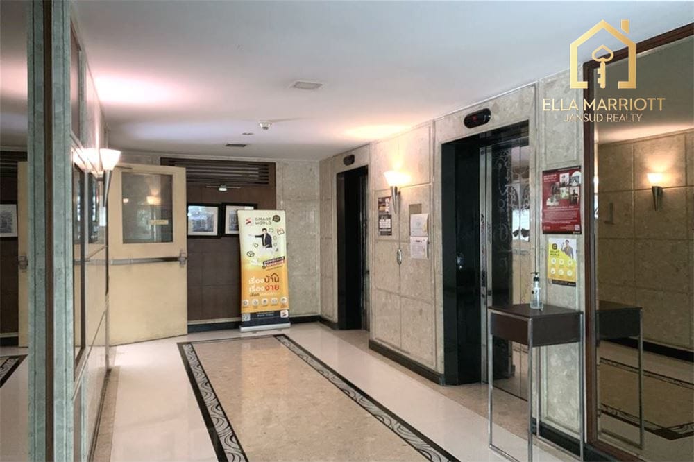 Modernes Schmuckstück in Sukhumvit 42, Bangkok – 5 Gehminuten zur BTS Ekkamai 18