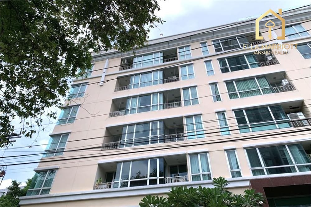 Modernes Schmuckstück in Sukhumvit 42, Bangkok – 5 Gehminuten zur BTS Ekkamai 20