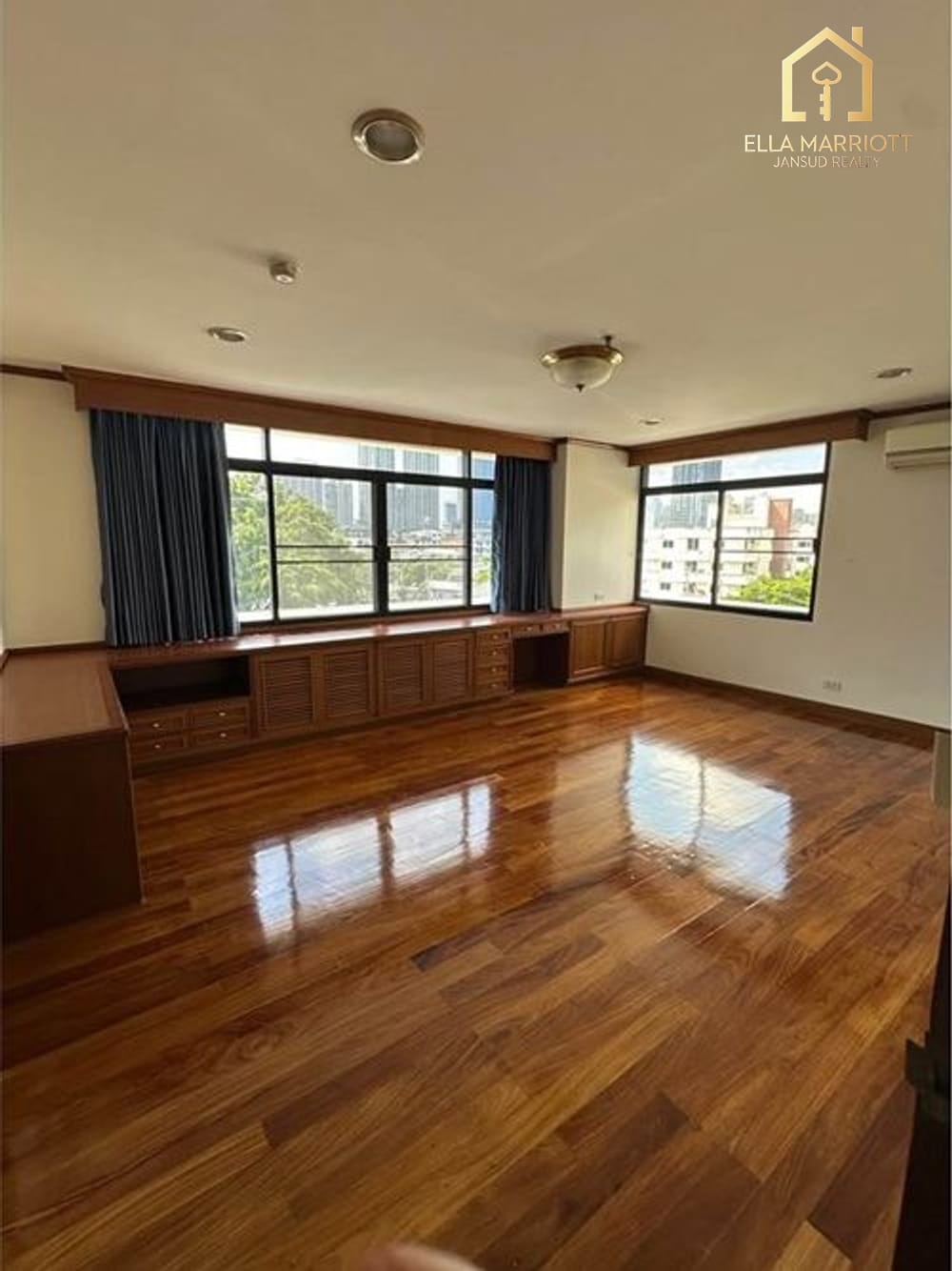 4-Bedroom Condo for Rent - 830sqm Duplex with Private Garden 10