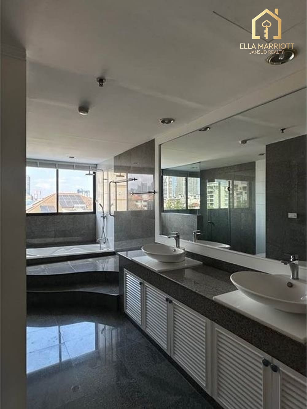 4-Bedroom Condo for Rent - 830sqm Duplex with Private Garden 7