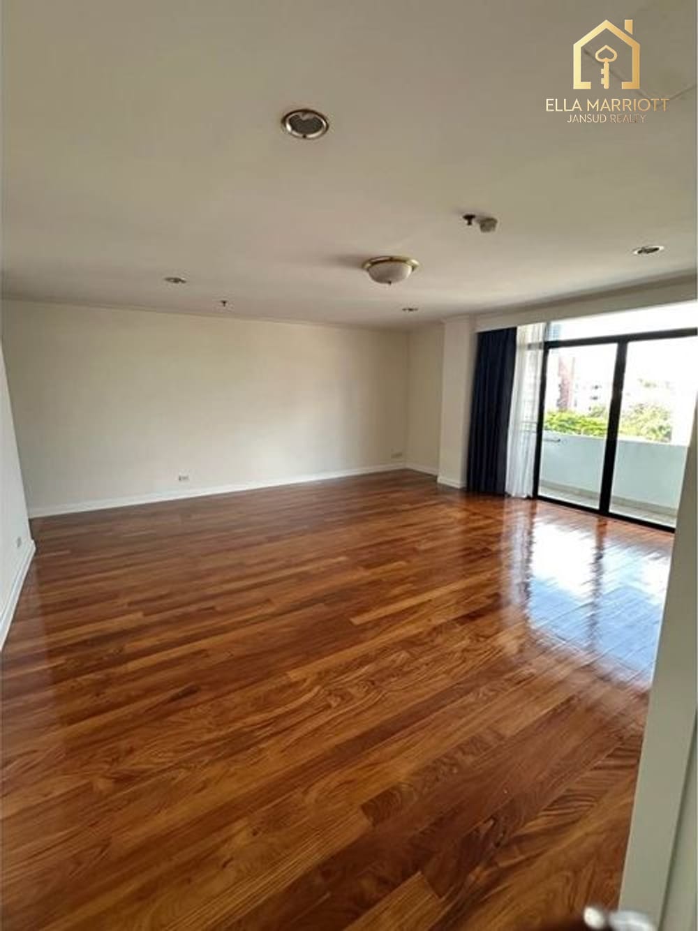 4-Bedroom Condo for Rent - 830sqm Duplex with Private Garden 9