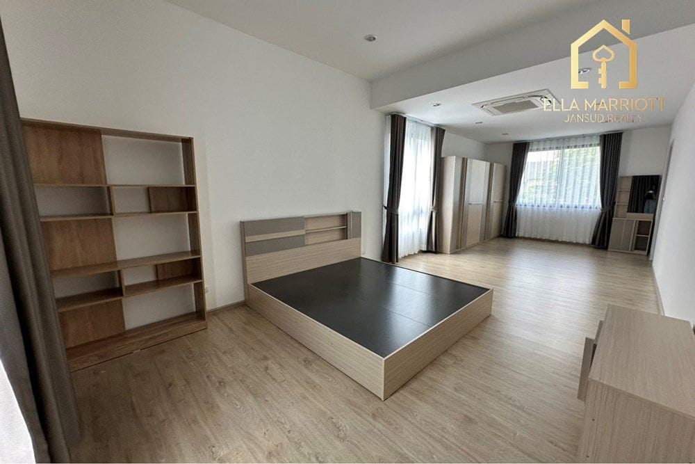 Hot Price 55K | Estara Haven Pattanakarn | 3.5-Storey 3BR | Pets OK 6