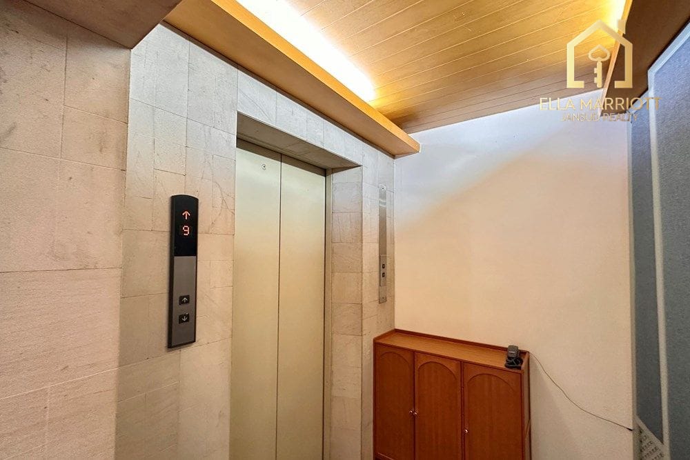 2-Bedroom Condo in Heart of Bangkok 22