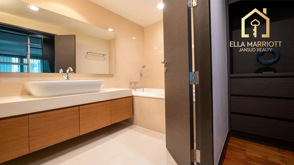 Rent 120K | 167sqm Boutique 3BR | Sukhumvit 19 | Near BTS Asoke 15
