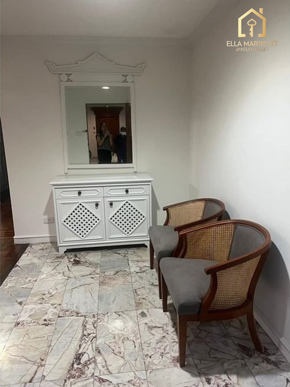 3-Bedroom Apartment for Rent at Sukhumvit 4 - 250sqm, Pet-Friendly 16