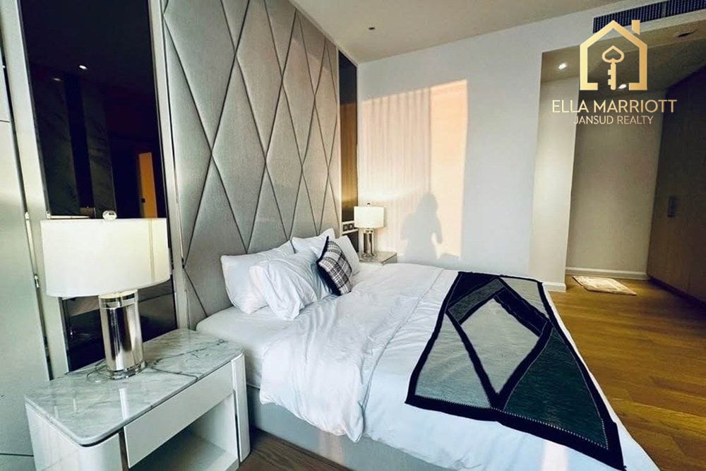 2-Schlafzimmer-Eigentumswohnung in den Magnolias Waterfront Residences — 6 Gehminuten zur BTS Charoen Nakhon 7
