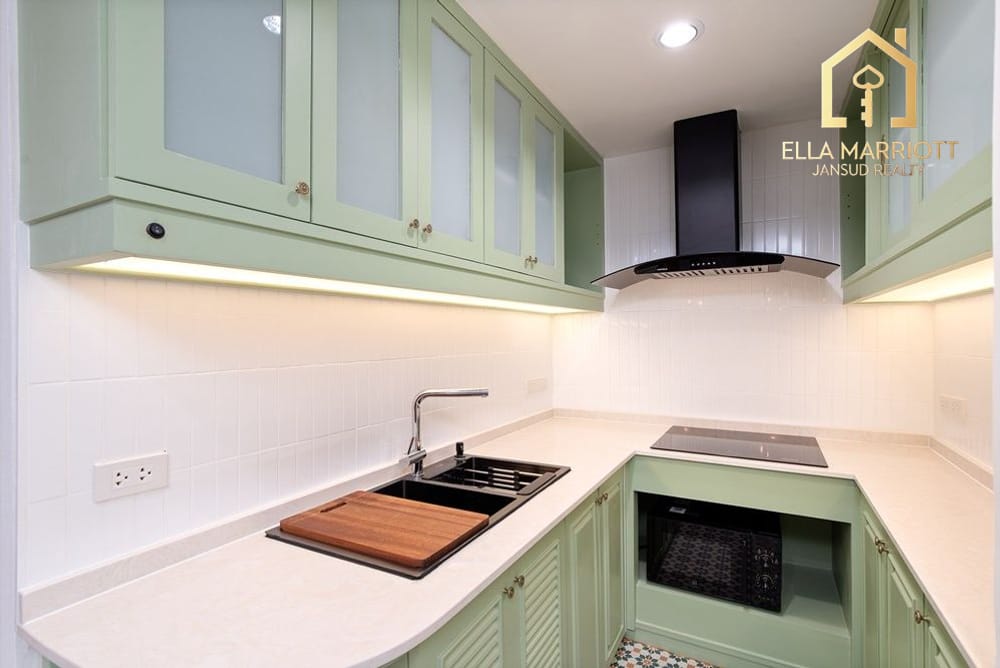 3-Bedroom Condo at Ruamjai Heights Sukhumvit 15 - 150sqm on 15th Floor 6