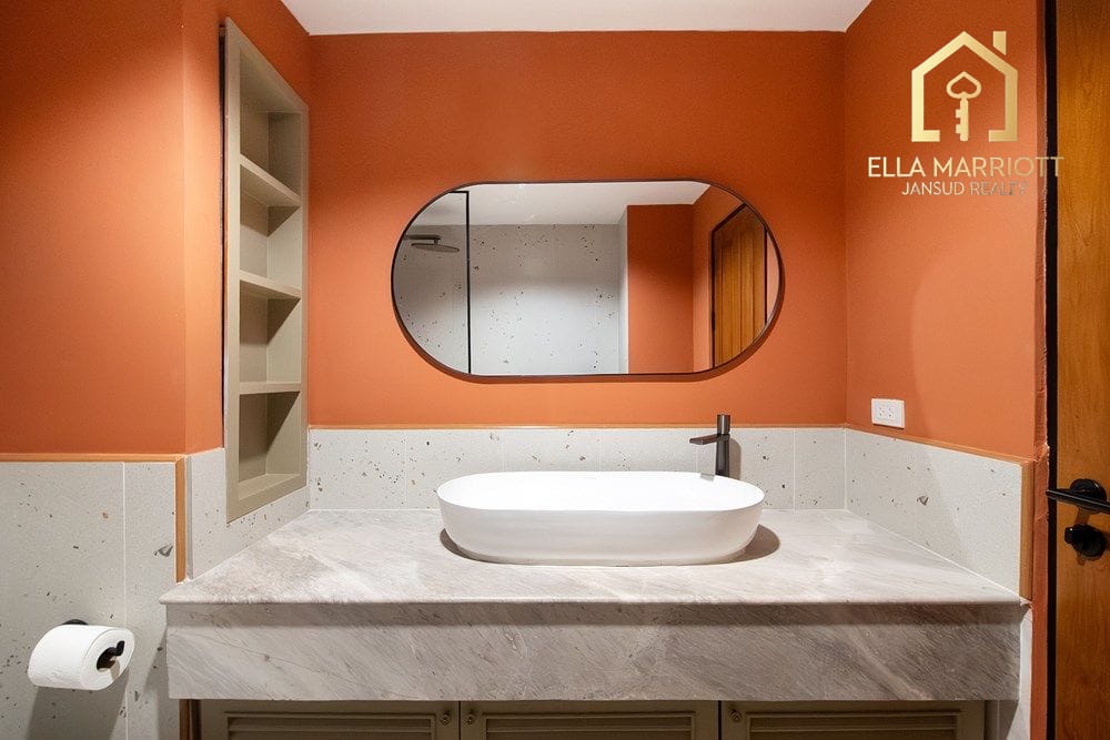 3-Bedroom Condo at Ruamjai Heights Sukhumvit 15 - 150sqm on 15th Floor 9