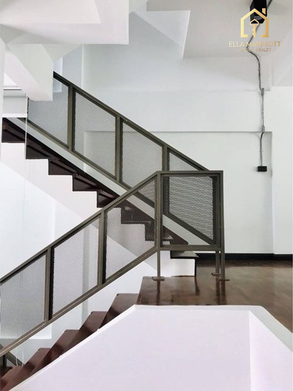 3-Bedroom Townhouse at Prompak Place Thonglor - 180sqm, Sale with Tenant 4