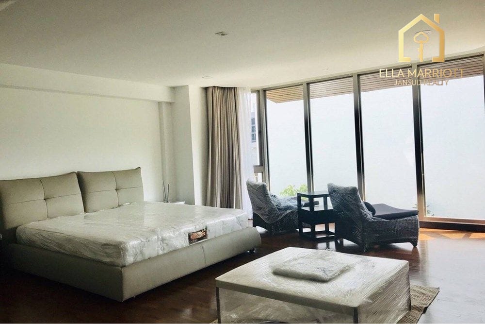 3-Bedroom Townhouse at Prompak Place Thonglor - 180sqm, Sale with Tenant 6