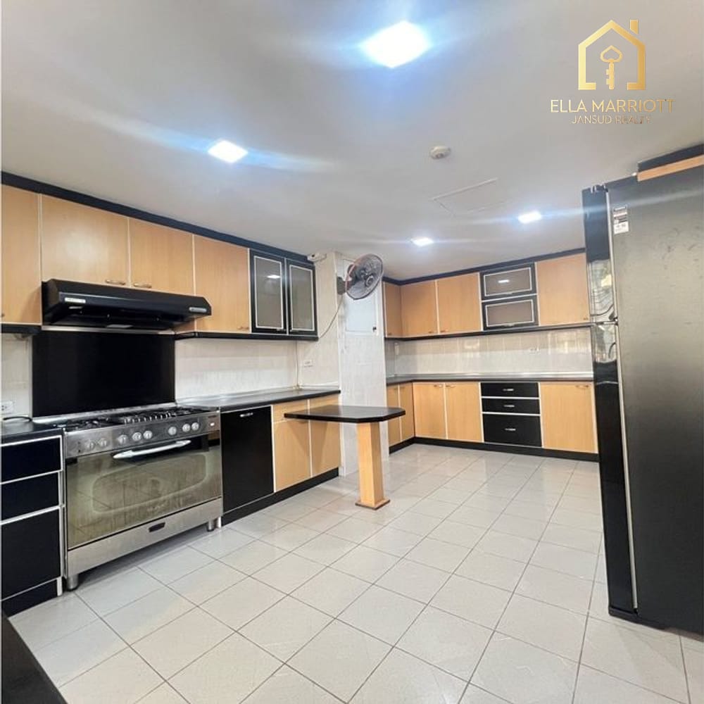 Rent 115K | 290sqm Luxury 3BR | Sukhumvit 24 | High-Floor | Pets OK 5