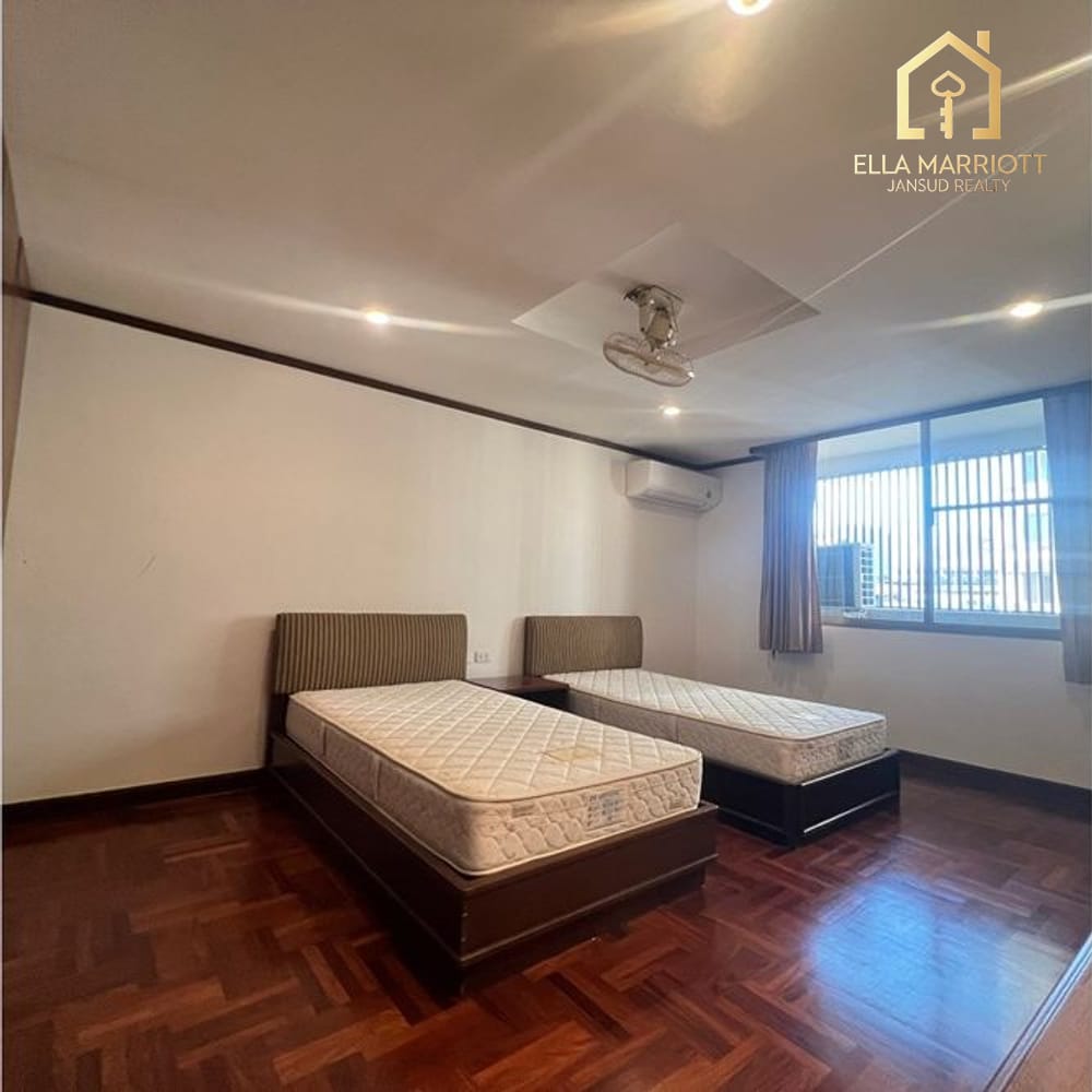 Rent 115K | 290sqm Luxury 3BR | Sukhumvit 24 | High-Floor | Pets OK 8