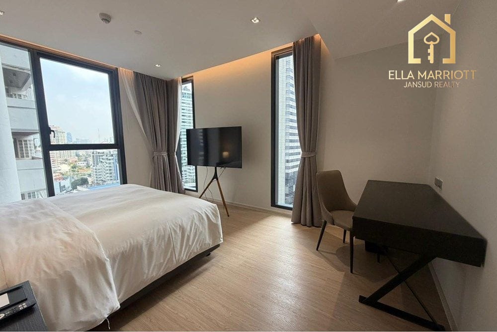 Rent 123K | 100sqm 2BR Serviced Suite | Full Hotel Service | Sukhumvit 8