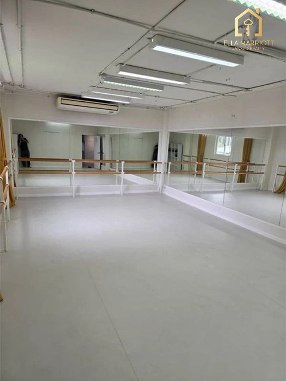 5-Storey Mixed-Use Building | Ekkamai 22 | 2,200sqm | Rare 5