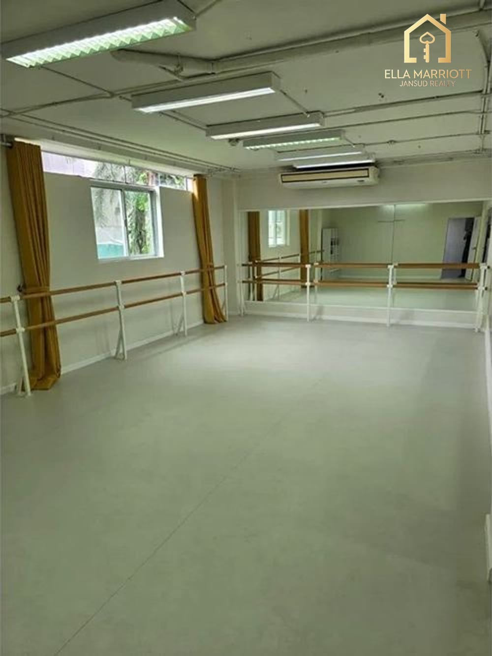 5-Storey Mixed-Use Building | Ekkamai 22 | 2,200sqm | Rare 6