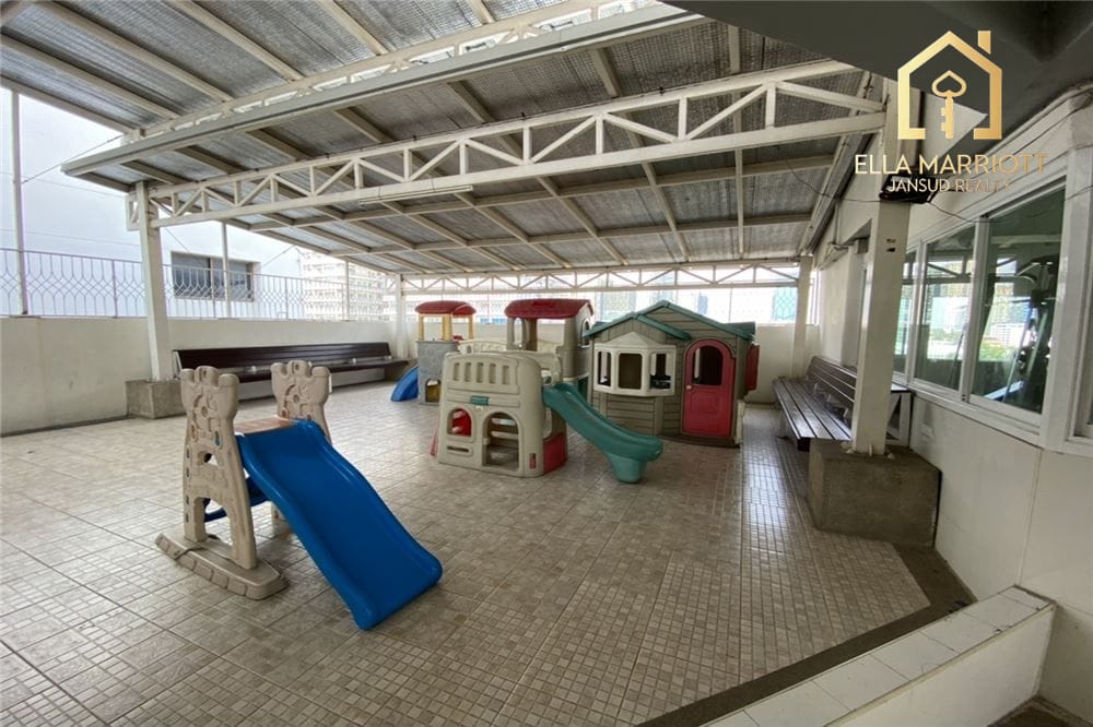 2-Bedroom Condo at Thonglor Soi 18 - 100sqm Duplex 15