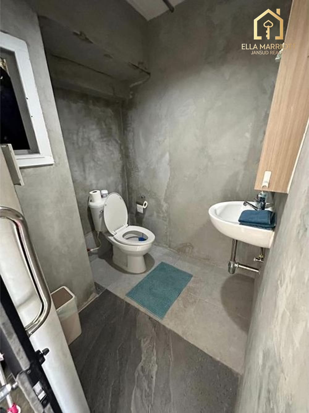 2-Bedroom Condo at Thonglor Soi 18 - 100sqm Duplex 9