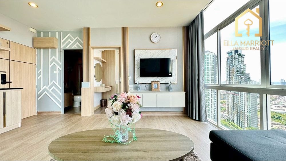 1-Bedroom Condo in Pattaya with Sea View 2