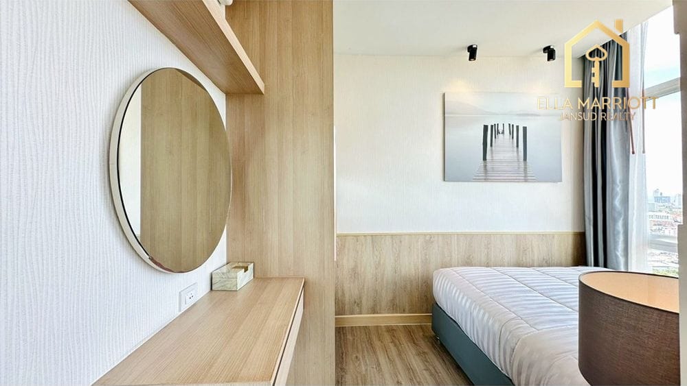 1-Bedroom Condo in Pattaya with Sea View 9