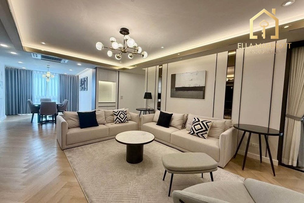 Sale 23MB | 223sqm Renovated 3+1BR | Sukhumvit 24 | Pet-Friendly 1