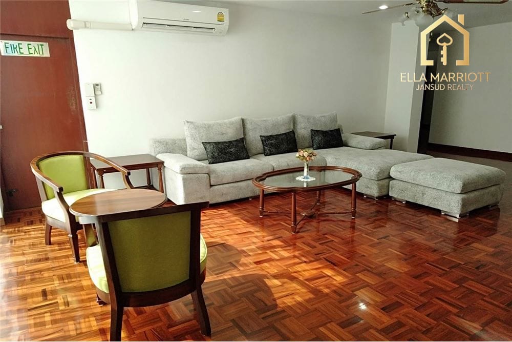 PET FRIENDLY Low rise Apartment 2 Beds For Rent BTS Promphong 2