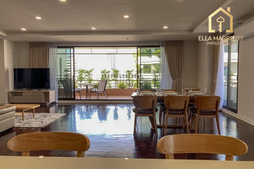 Geräumige Familiensuite mit 3 Schlafzimmern zur Miete für 130.000 in Sukhumvit 49 – Haustierfreundliches Apartment. 1