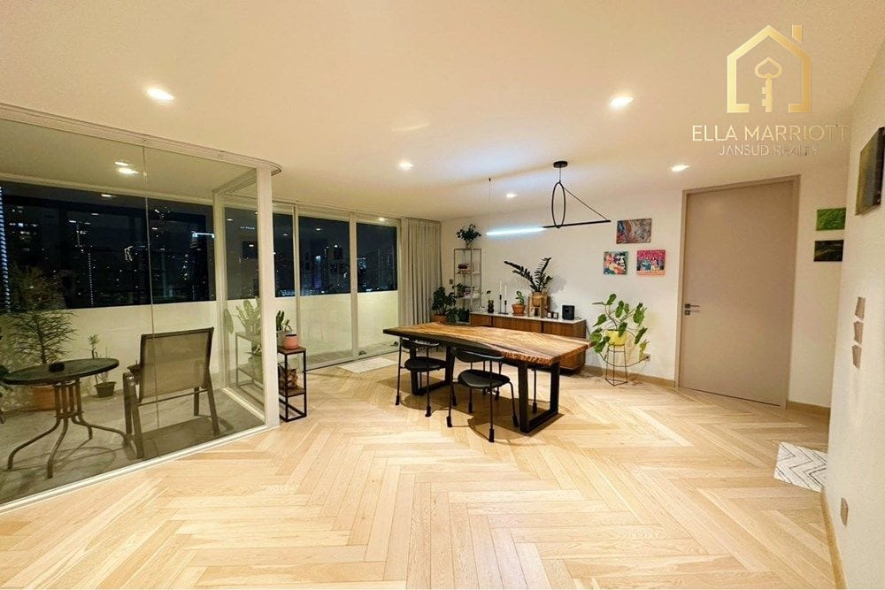3-Schlafzimmer-Eigentumswohnung im D.S. Tower 2 Sukhumvit 39 4