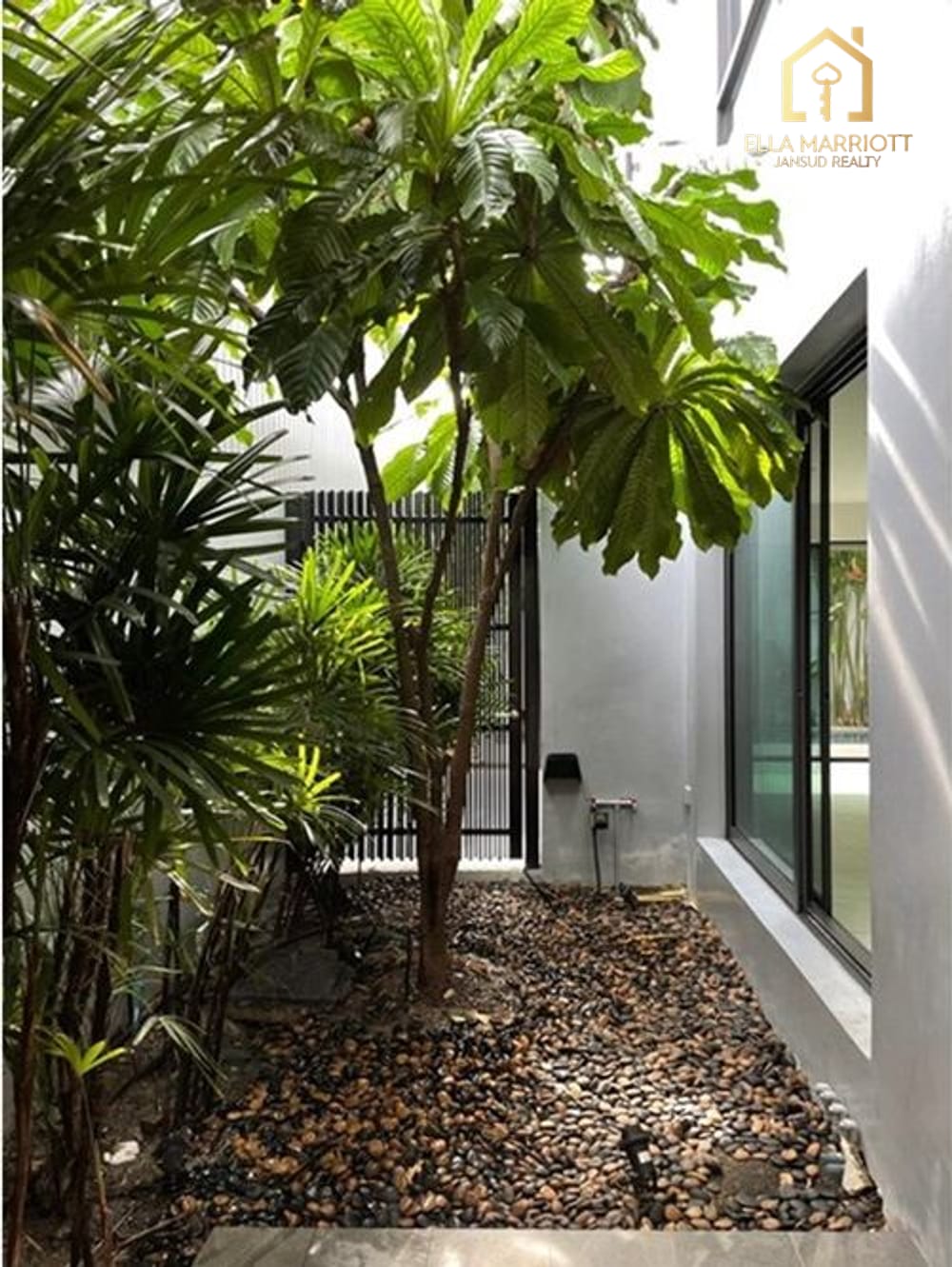 4BR Detached House for Rent with Private Pool in Sukhumvit 49/14, New Renovation at 220K 10