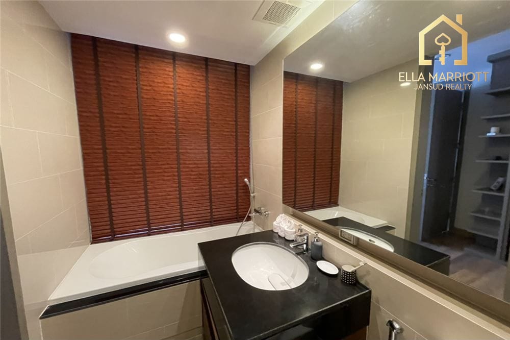 Haustierfreundliche 3-Zimmer-Wohnung zur Miete in Sukhumvit nahe Benchasiri Park. 15