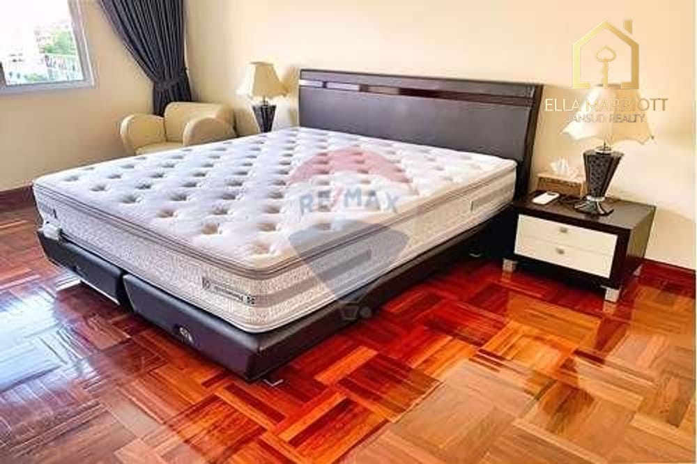 Geräumige 2-Schlafzimmer-Eigentumswohnung zum Verkauf im Le Premier 1 Sukhumvit 23 – 4 Gehminuten zur MRT Sukhumvit. 3