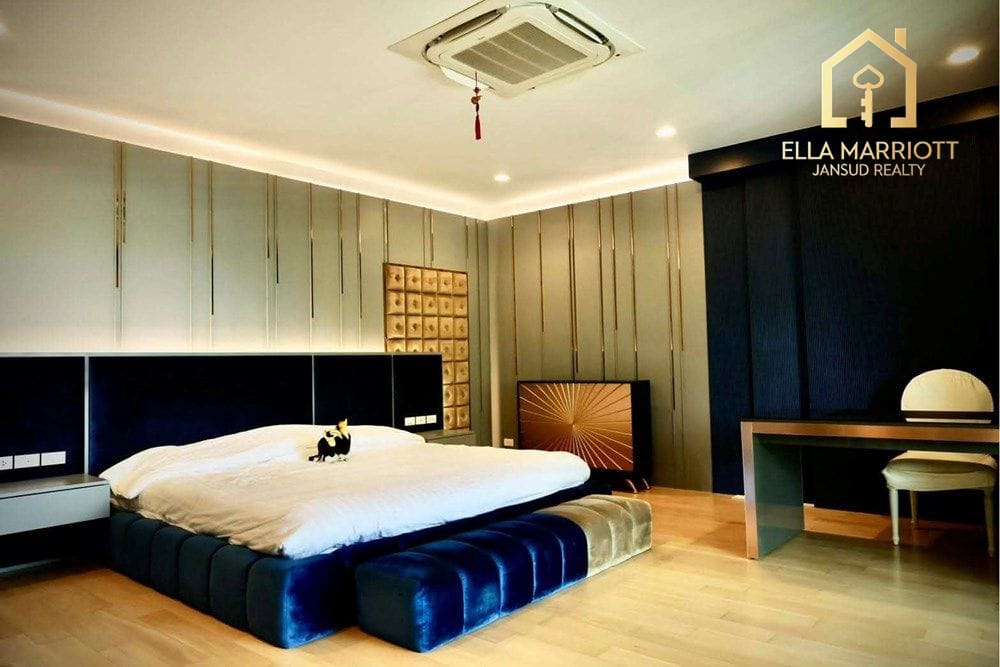 4-Bedroom Detached House in Bang Khen 16