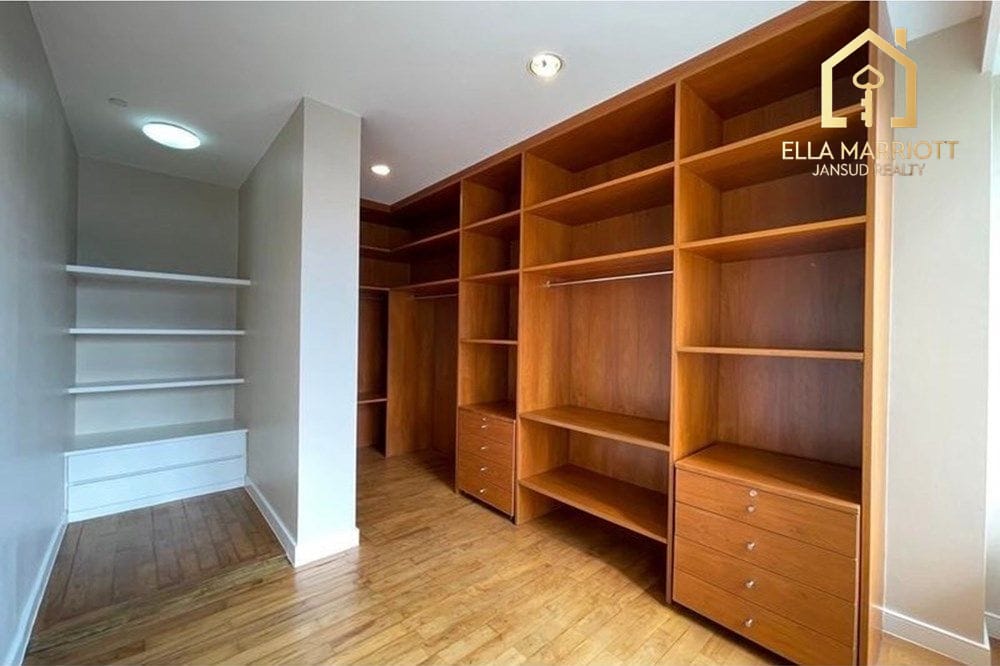 4-Bedroom Condo at Hampton Thonglor 10 — 18 min walk to BTS Thong Lo 6
