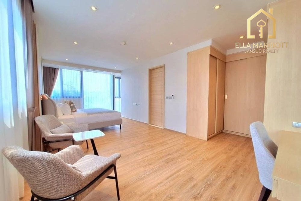 2-Bedroom Condo near BTS Bearing & Patana - 129sqm Fully Furnished 9
