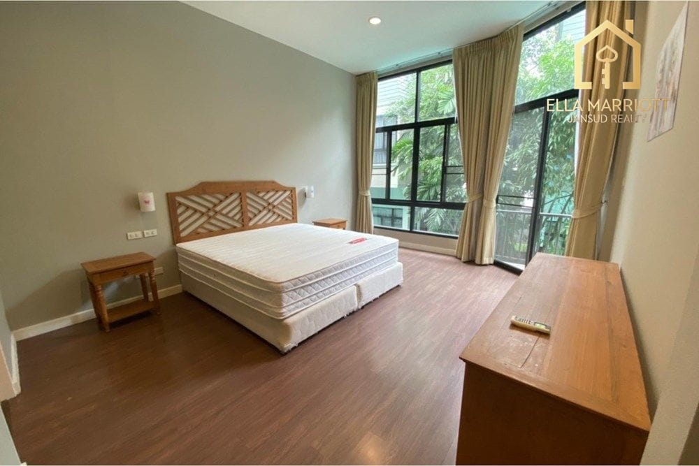 Rent 130K | 350sqm 4BR Townhouse | Pet-Friendly | Sukhumvit 38 12