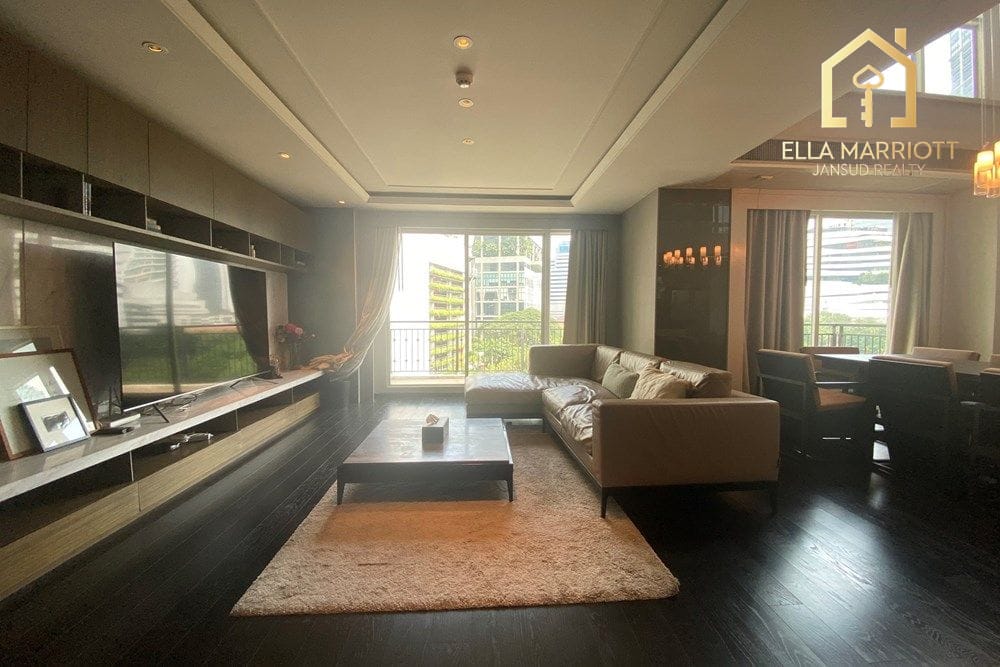3-Bedroom Condo at The Crest Sukhumvit 24 — 9 min walk to BTS Phrom Phong 2