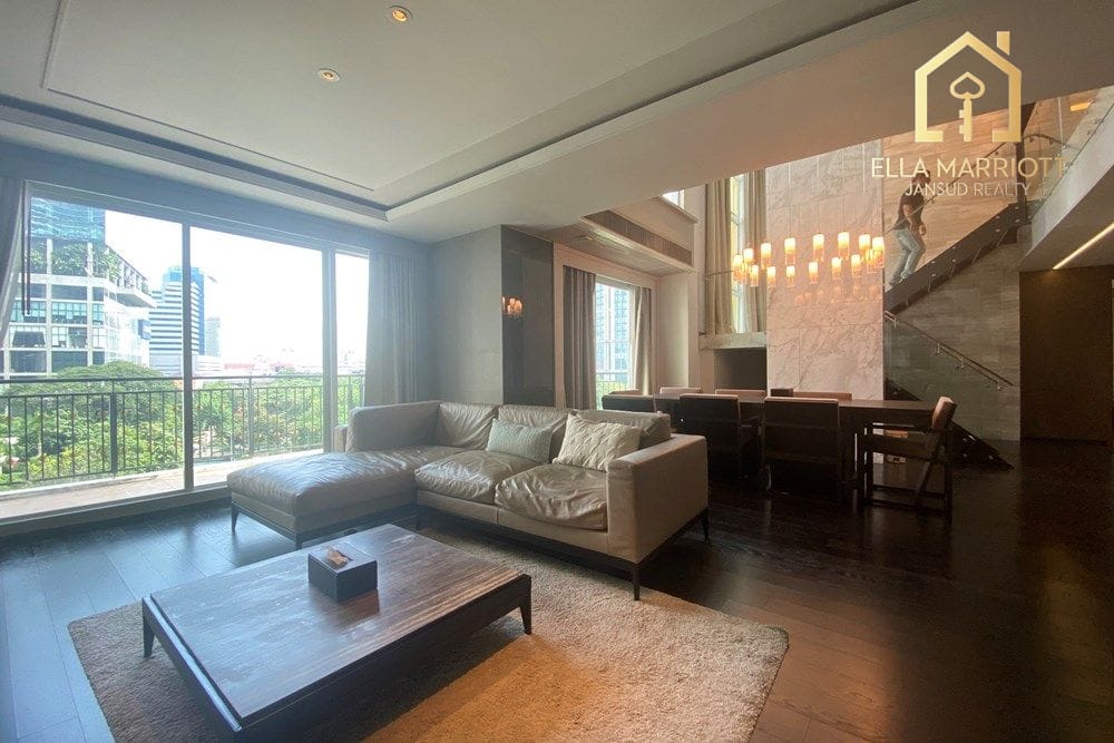 3-Bedroom Condo at The Crest Sukhumvit 24 — 9 min walk to BTS Phrom Phong 3