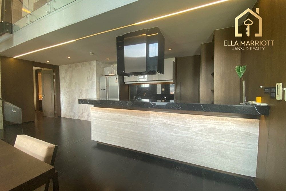 3-Bedroom Condo at The Crest Sukhumvit 24 — 9 min walk to BTS Phrom Phong 5