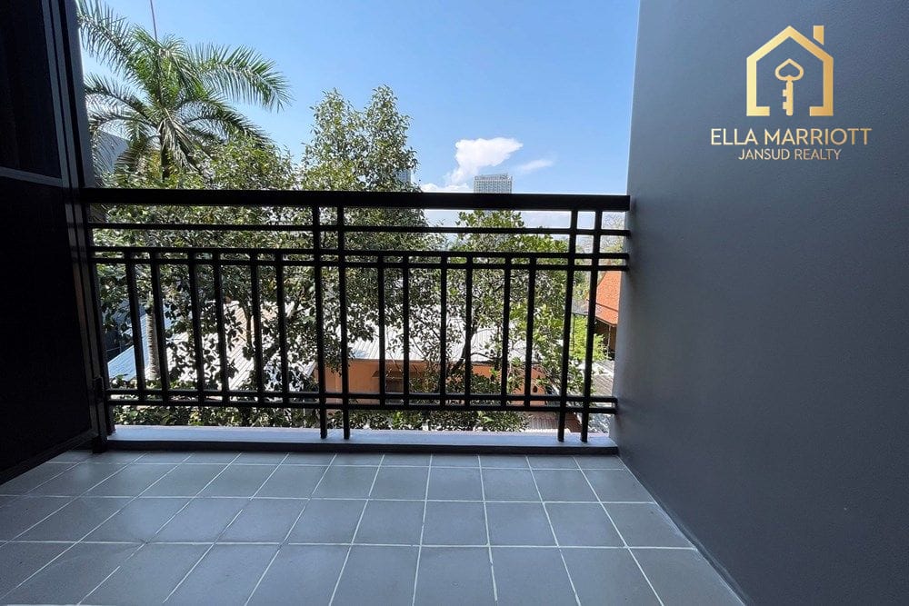 3-Bedroom Condo at Art @ Thonglor 25 15