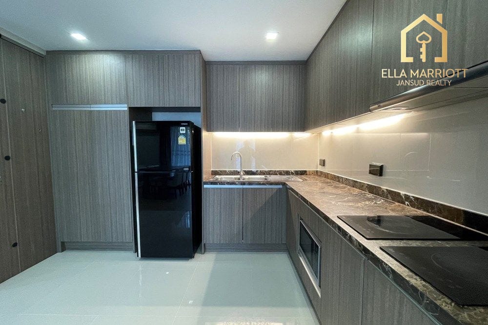 3-Bedroom Condo at Art @ Thonglor 25 4
