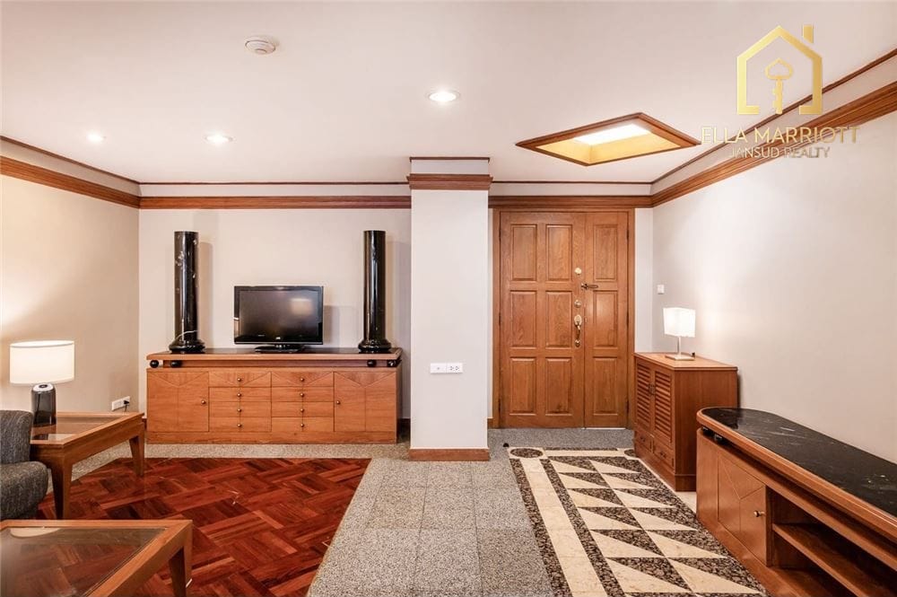Tierfreundliche 2-Zimmer-Eigentumswohnung in Thonglor 3