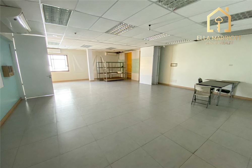 Rent 150K | 240sqm Home Office | Asoke-Sukhumvit | Co. Register OK 6