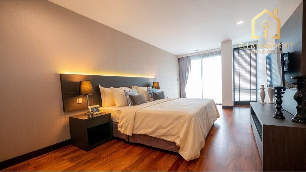 2-Bedroom Condo at Rent 78K in Sukhumvit 19 — 450m to BTS Asoke 7