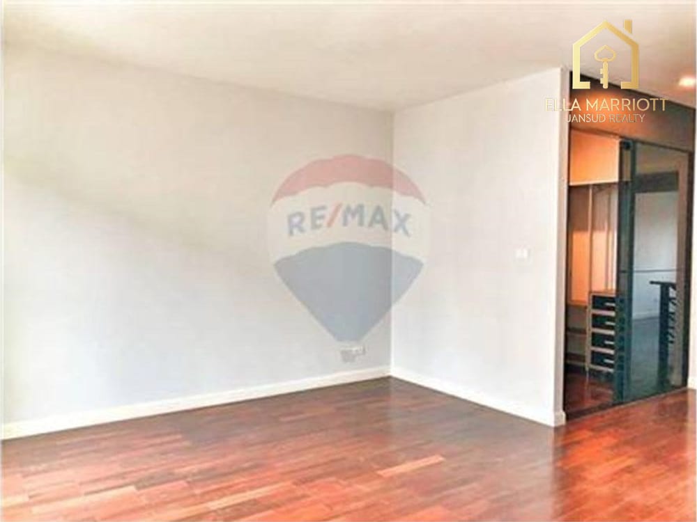 3-Bedroom Townhome in Asoke - 200 sqm 8