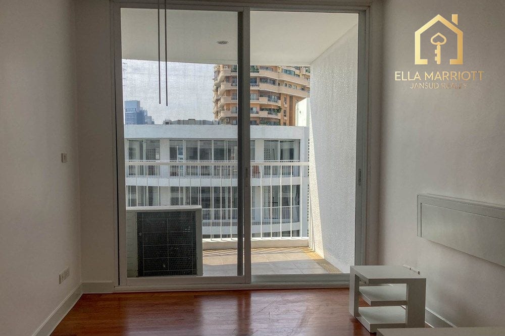 3-Bedroom Condo for Rent near BTS Ekkamai 11