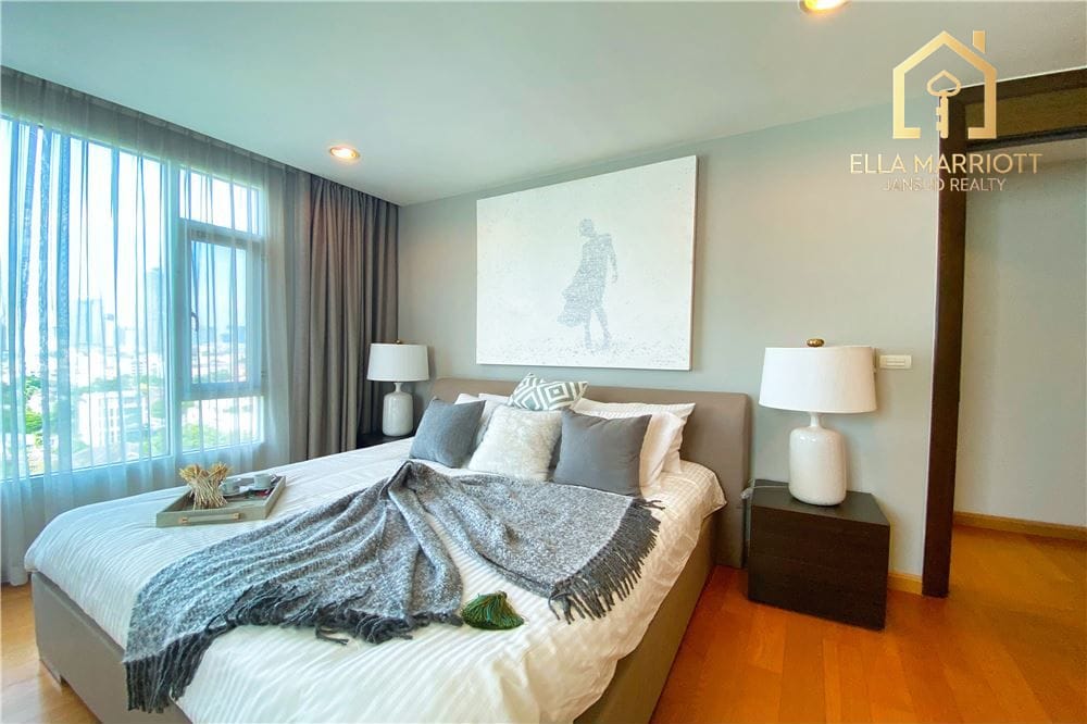 Pet-Friendly 3-Bedroom Condo for Rent in Sukhumvit 55 11