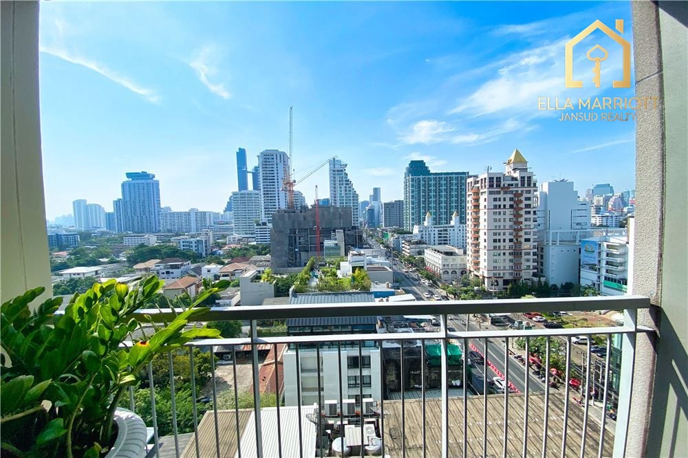 Pet-Friendly 3-Bedroom Condo for Rent in Sukhumvit 55 24